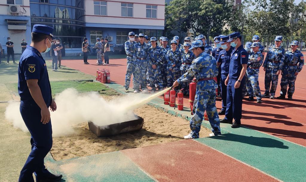 【安全工作】学校组织开展消防和应急疏散演练